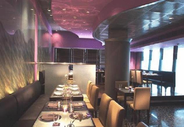 Savoy Suites Noida Restaurant photo