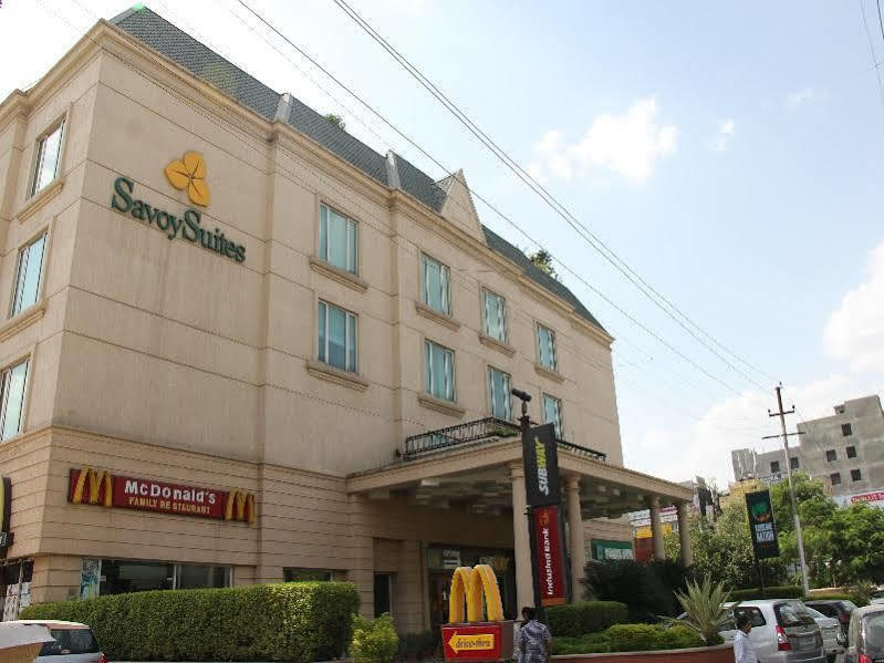 Savoy Suites Noida Exterior photo